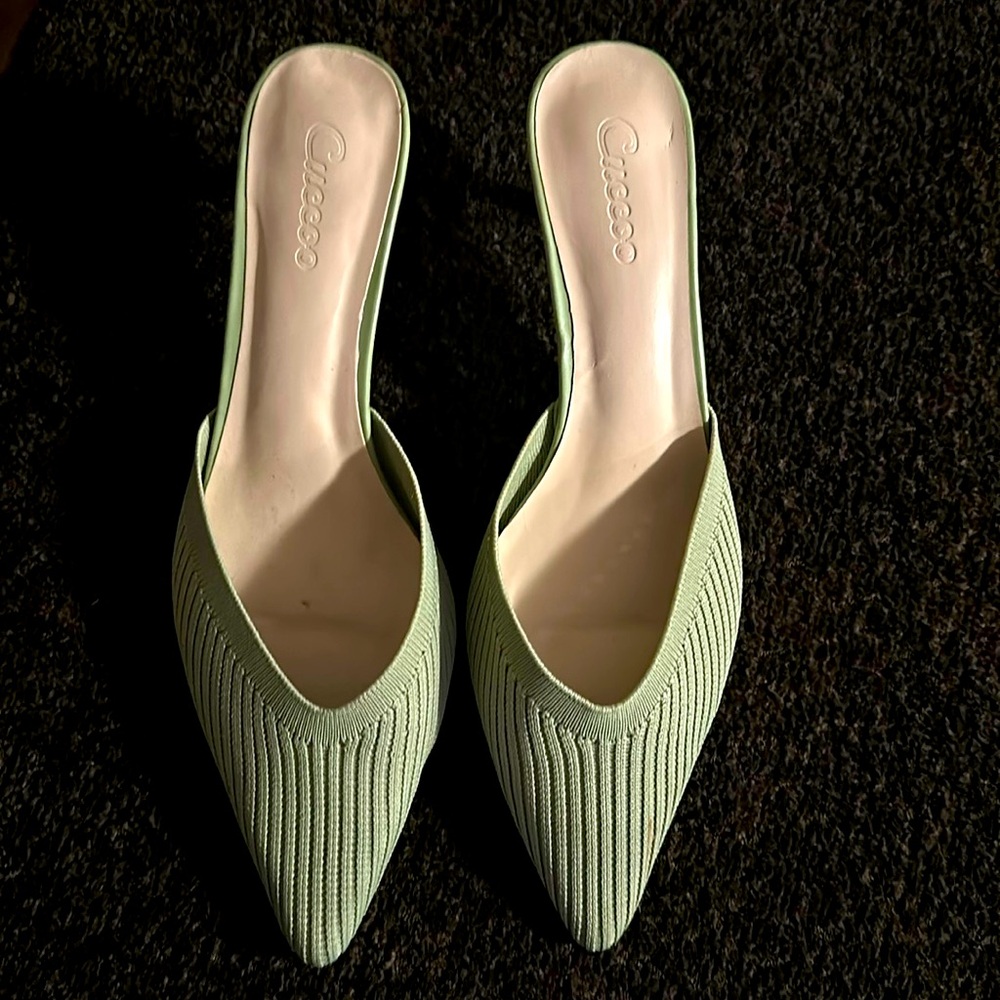Cuccoo Pointed toe